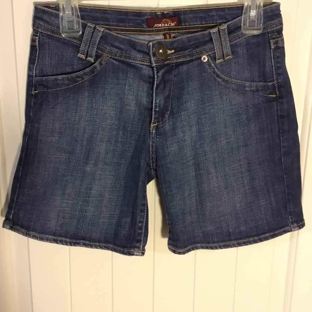 Jordache Jeans Shorts Medium Wash Size 27 / 4